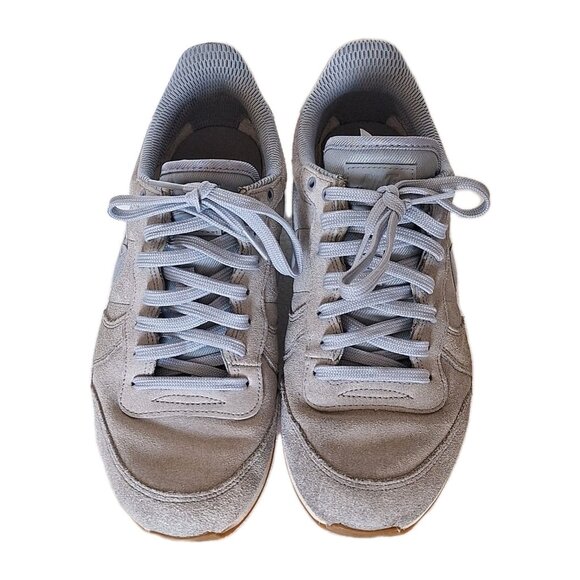 NIKE SUEDE INTERNATIONALIST SE IN GLACIER (BABY BLUE) SIZE 8 - Picture 1 of 7